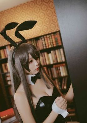 年上大佬掌心宠女儿救妈妈短剧