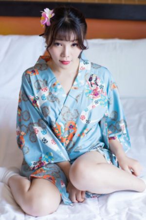 《偷窥女教师》在线观看