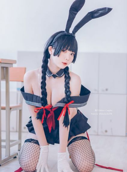 年轻的秘书4在线观看