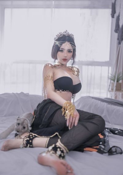 皇后的顶流日常短剧免费观看